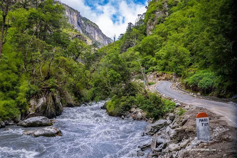 Mago and Chuna Valley road with snow landscapes near Tawang